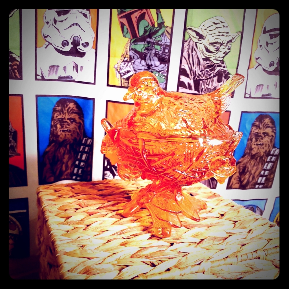 ***Rare***Carnival glass Robin in nest candy dish